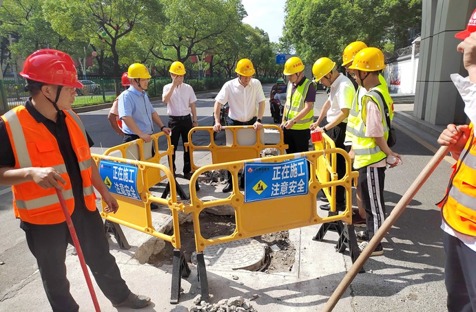 南昌市政建設(shè)集團全力推進南昌窨井蓋專項整治項目建設(shè)進度